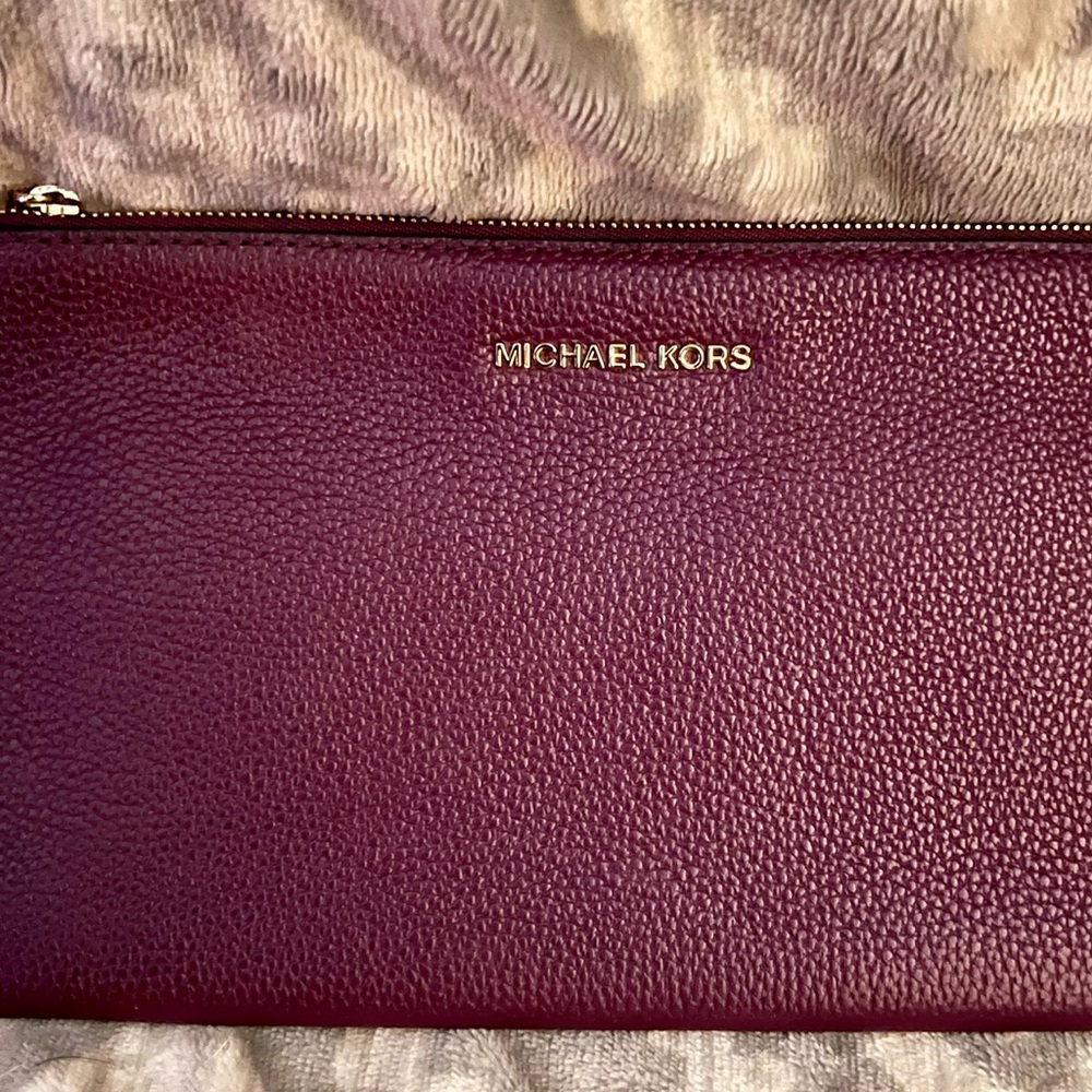 Michael Kors - Large Wristlet